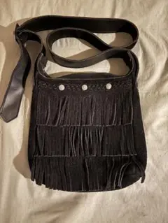MINNETONKA ブラックフリンジバッグ