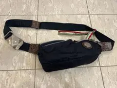 Orobianco クロコ調レザー/ナイロン ネイビー ボディバッグ