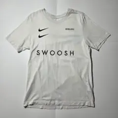 Nike SWOOSH MCMXLII ホワイトTシャツ