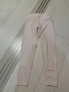 aralina ピンク レギンス