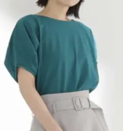NATURAL BEAUTY BASIC　フォルムスリーブカットソー