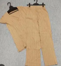 セットアップ ベージュ