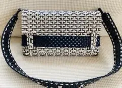 Item thumbnail for item dfc55c9d-6d1f-4328-83ce-18f060a08584