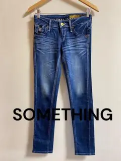 SOMETHING スリムフィット デニムパンツ　ジーンズ　ジーパン　26/32