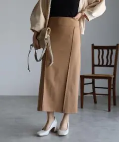 Bonjour Saganセンタープレスストレッチスカート
