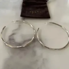 アガット ピアス