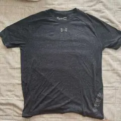 UNDER ARMOUR Tシャツ