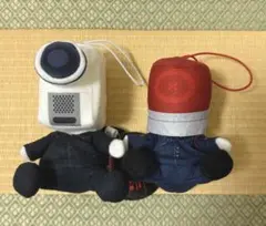 NO MORE映画泥棒 おすわりマスコットぬいぐるみ カメラ男 パトランプ男