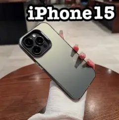 ★再入荷★iPhone15　レディース　ブラック　ケース　シルバー　モード　韓国