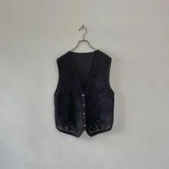 Item thumbnail for item 90bbfddf-5c8c-4d42-9421-fc9fd7aea2db