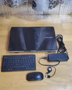 富士通 　ノートパソコン　Windows 10 Pro　ワイヤレスキーボード付き