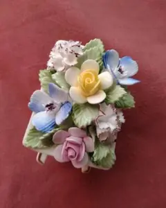 ロイヤルドルトン　花車