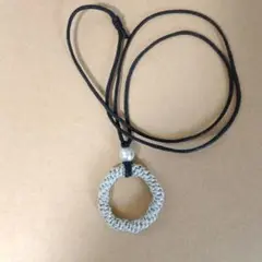 【送料込み】クラフトバンドペンダントネックレス　ハンドメイド　丸形