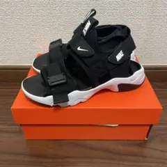 NIKE CANYON SANDAL