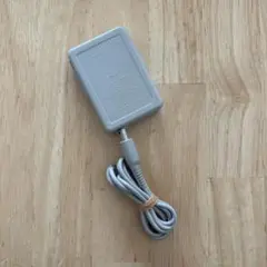Nintendo 3DS／2DS用 ACアダプター 充電器