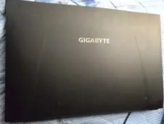 GIGABYTE Sabre17 ゲーミングノート Intel Core i7