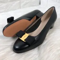 ✨新品✨ ヴァラ Salvatore Ferragamo レザー パンプス