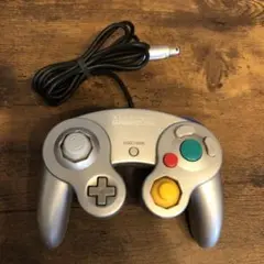 【動作確認済み】ニンテンドウゲームキューブコントローラー 銀　シルバー