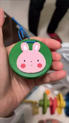 ウサギの顔 木製ネームプレート