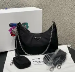 PRADA ブラック ショルダーバッグ