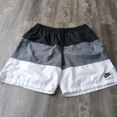 NIKE　ナイキ　ショートパンツ　ハーフパンツ　短パン　サイズL