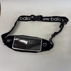 new balance ランニングポーチ スマホ収納