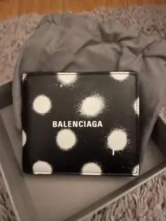 BALENCIAGA 二つ折り ロゴ 黒 ドット レザー美品