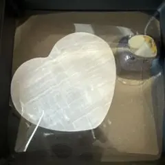 ローズクオーツと謎の石