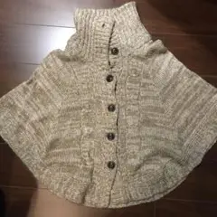 ニットポンチョ
