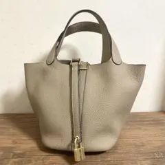 本革キューブバッグ（エトープ）PMサイズ