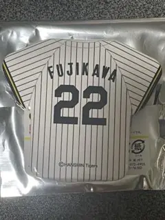 阪神タイガース　藤川球児　シークレットユニフォーム型缶バッジ