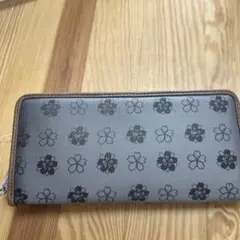 甲州印傳　印傳屋　宇野千代さんコラボ　財布　桜柄 甲州印傳 印傳屋 宇野千代さんコラボ 財布 桜柄 - メルカリ