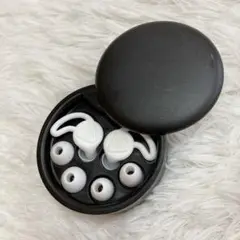 新品⭐️シリコン耳栓 耳栓 防水 収納ケース付き 水泳 潜水 ダイビング