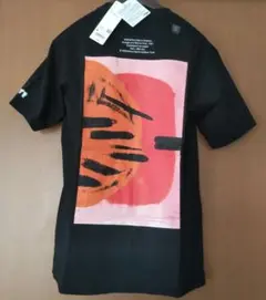 ユニクロ UT テートTATE Мサイズ ブラック 新品