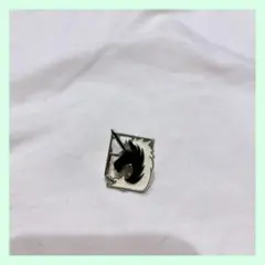 ☆進撃の巨人 憲兵団 バッジ ブローチ コスプレ 周辺グッズ アニメ グッズ