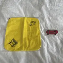 TRICKS タオル　ステッカー