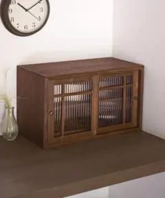 Salut! quaintキャビネット