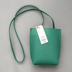 GU ミニショルダーバッグ　グリーン