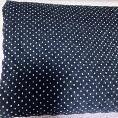 キルト生地 ブラックドット 80cm×70cm キルティング　生地　ハギレ