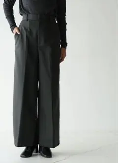 【最終値下げ❗️美品】LOEFFロエフ タックワイドパンツ スラックスグリーン