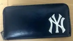 財布　 ネイビー色