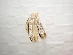 美品 田崎真珠 タサキ K18 ダイヤ計0.26ct デザイン ペンダントトップ