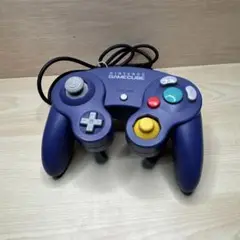 ゲームキューブコントローラー　紫