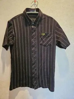 FRED PERRY　半そでシャツ　サイズM