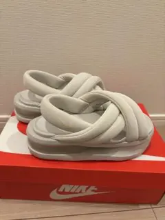 値下げ！美品！Nike エアマックス　アイラ　ホワイト　22