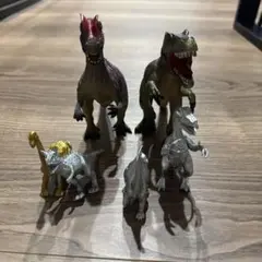 恐竜　おもちゃ　6体