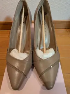 ♡新品未使用品♡ダイアナ本革パンプス22cm