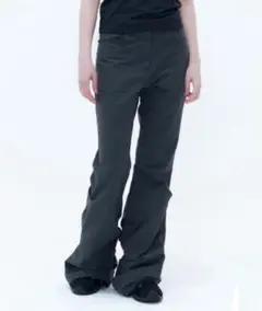 miseki seoul Cotton bootscut pants