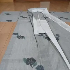 着物　レディース　グレー　小花　美品