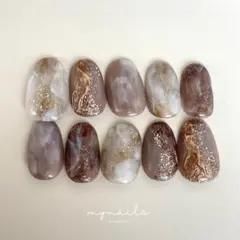 Item thumbnail for item bfabfbf7-402c-4bc4-9a8d-1b44d4cd35e7